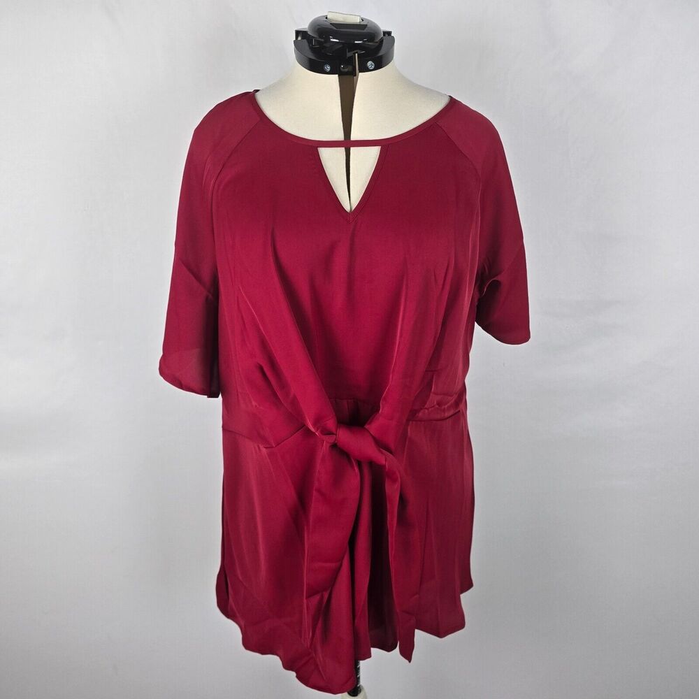 Bloomchic Blouse Women's 2X Red Keyhole Knotted Front Ruffle Short Sleeve NWT